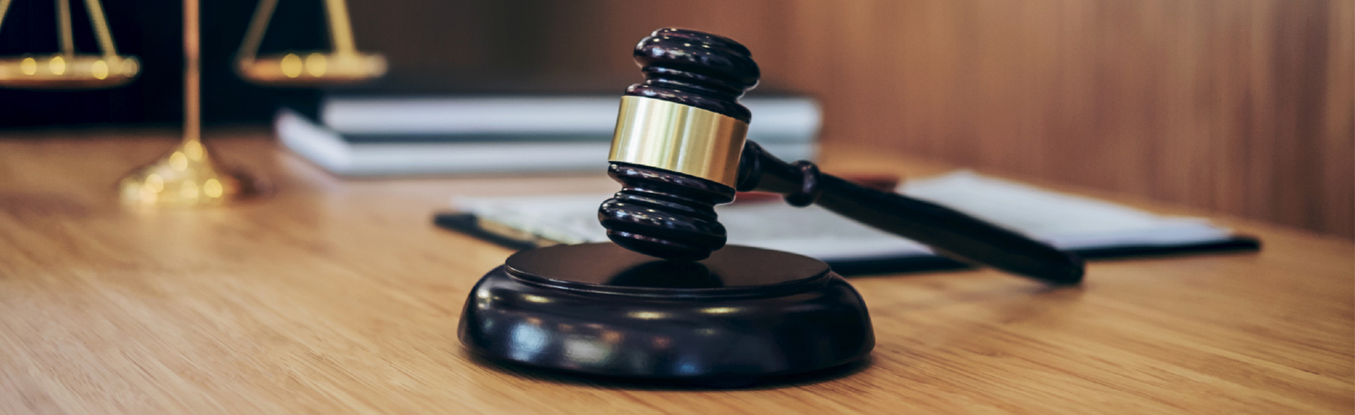 slider martillo de justicia